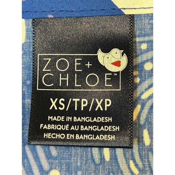 Zoe and Chloe Ladies V-Neck Top POLAR BLIZZARD Scrub Top Size XS nwt (0355) - Picture 4 of 6